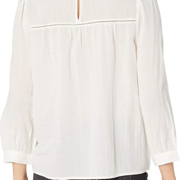Lucky Brand Embroidered Yoke Cotton Peasant Top - Picture 4 of 11